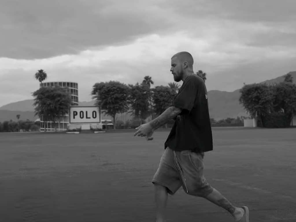 Foto de Justin Bieber em "SPEED DEMON" (Foto: reprodução)