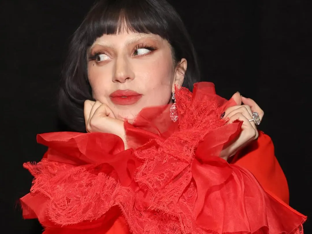 LADY GAGA