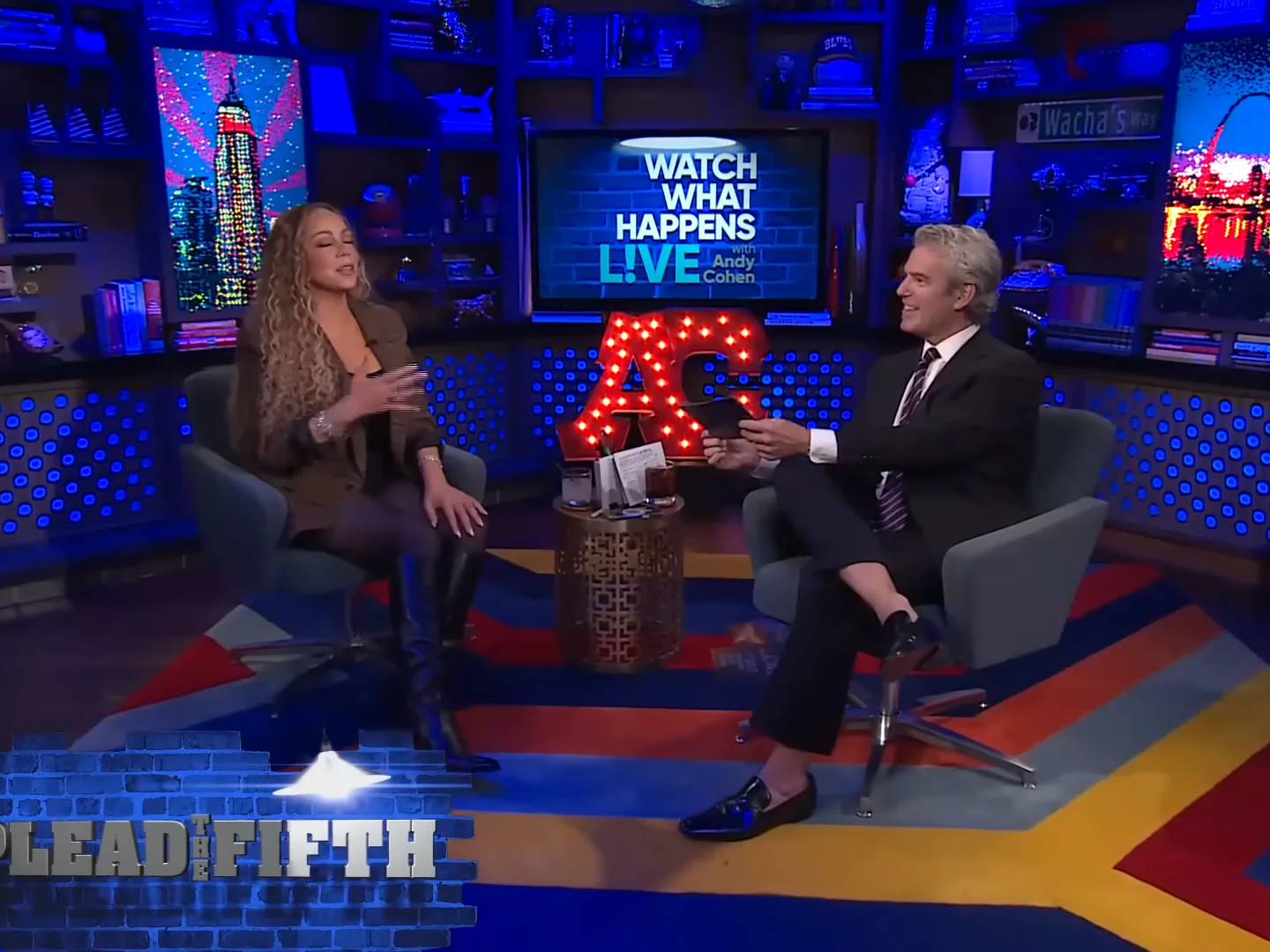 Foto de Mariah Carey no “Watch What Happens Live with Andy Cohen” (Foto: Youtube/reprodução)