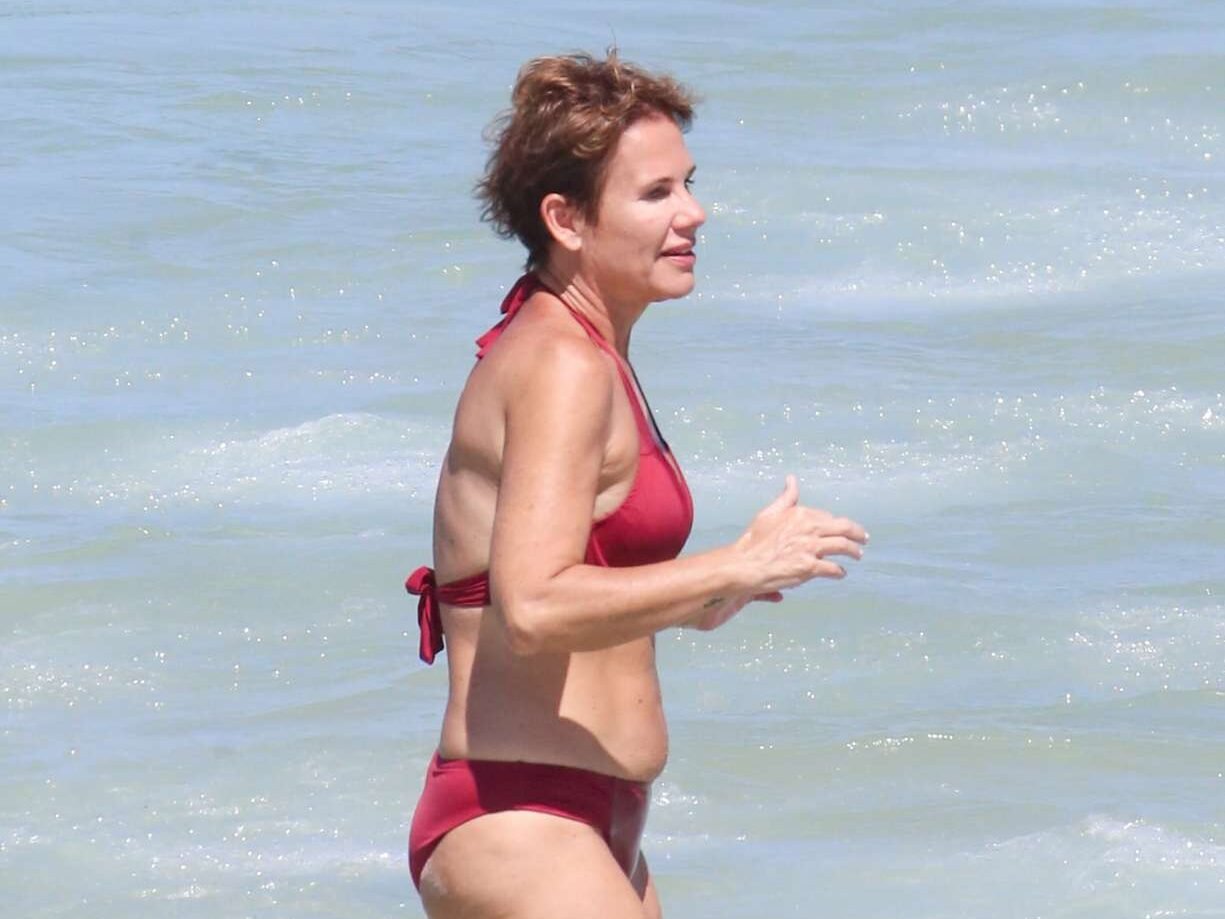 Foto de Andrea Veiga na Praia de Ipanema (Fotos: JC PEREIRA/ AGNEWS)