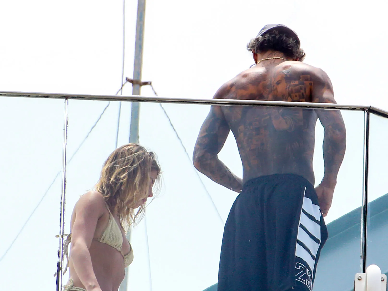 Foto de Mc Cabelinho com sua Namorada (Foto: JC Pereira/ AGNEWS)